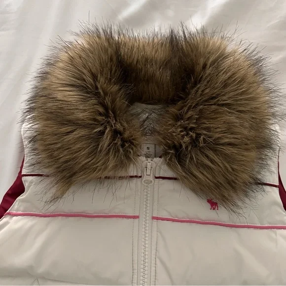 Abercrombie & Fitch White and Brown Fur Faux Collar Vest S - Picture 6 of 8